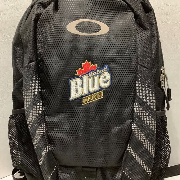 Oakley #92604 Backpack Black Labatt Blue Imported Embordered Front 18" x 12" - Picture 2 of 10
